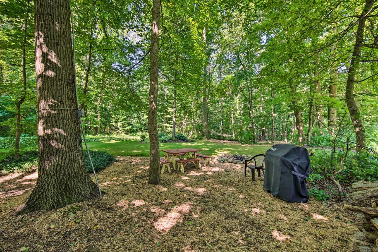 Cozy Garden In Welsh Mountain Suites! New Holland